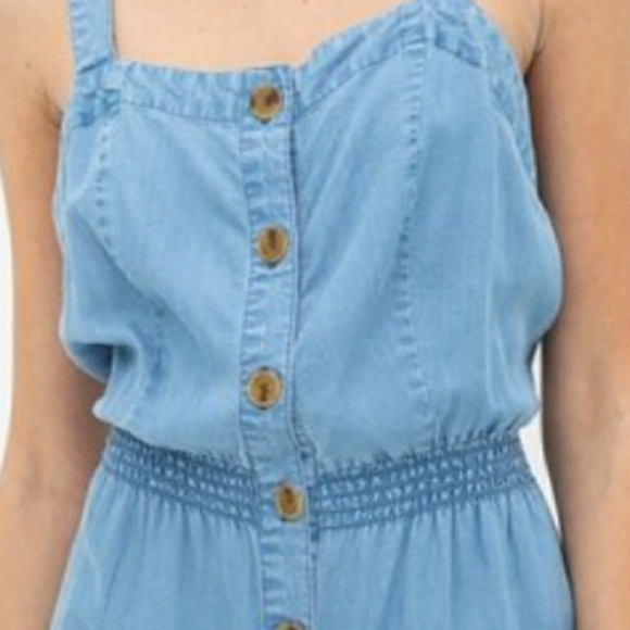 Sleeveless Dress - Picture 6 of 6